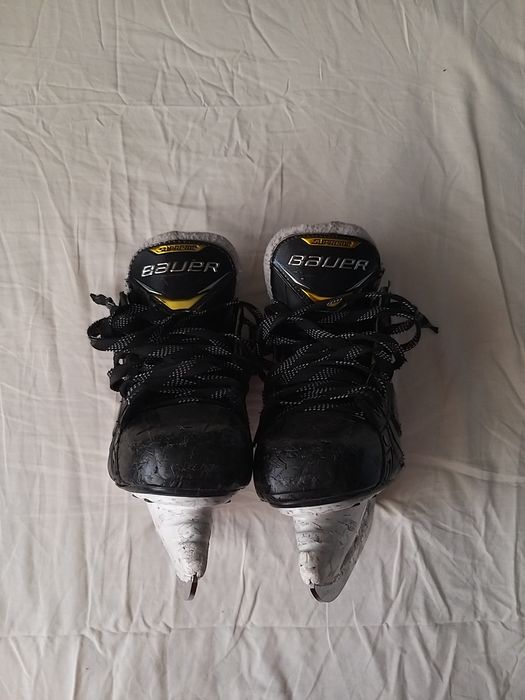 Коньки хоккейные