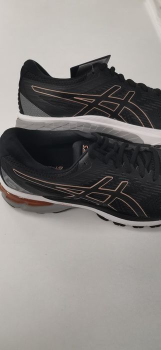 Asics GT-2000 8 .