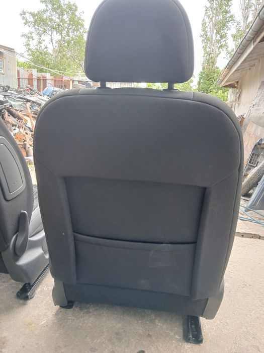 Предни седалки за Peugeot 407/Пежо  407