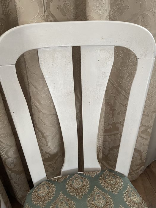 Стулья деревянные