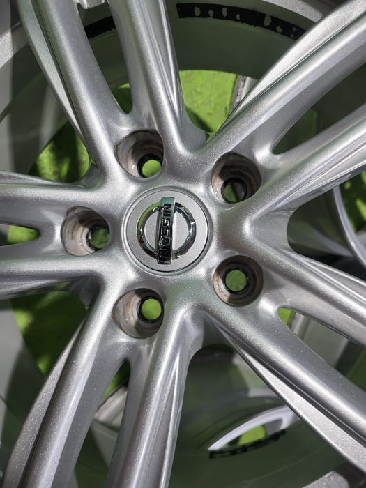 17 5x114.3 Nissan лети джанти 5х114.3