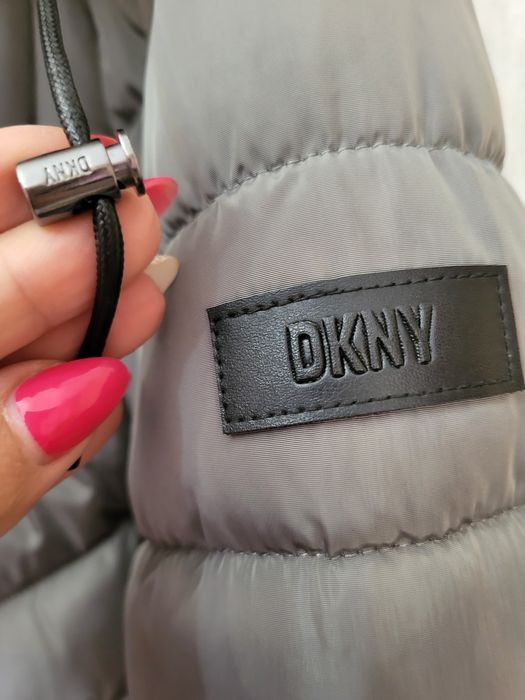 Дамско зимно яке DKNY
