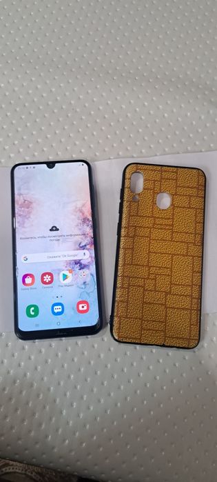 Продам телефон а30