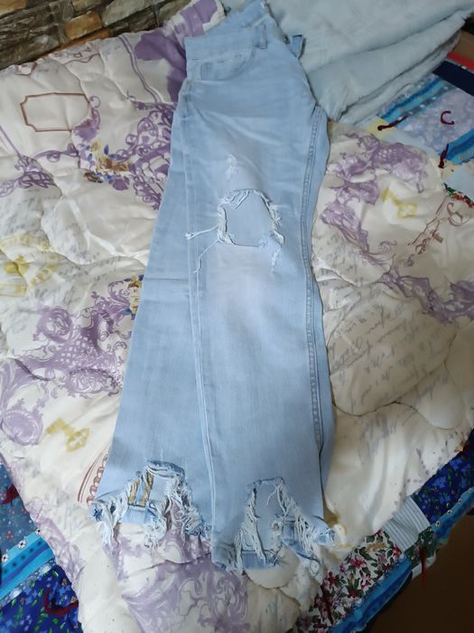 Blugi slim marca Zara mărimea M