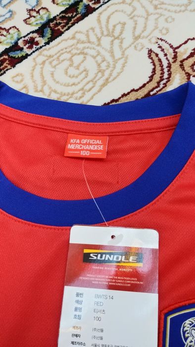 Yangi yozgi kareyski sifatli futbolkalar sotuvda