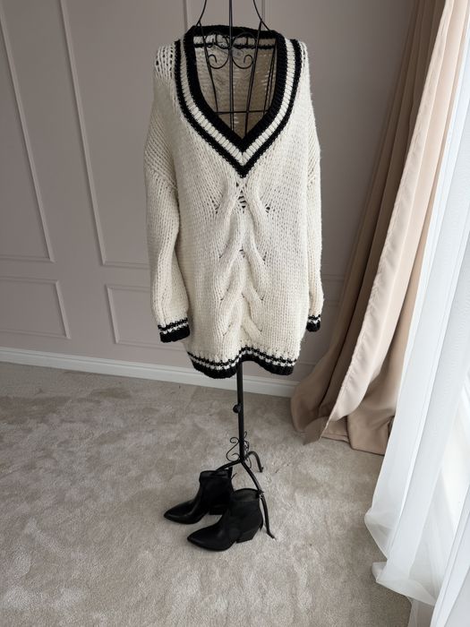 Плетена рокля Twin set, Zara и пуловер цветен