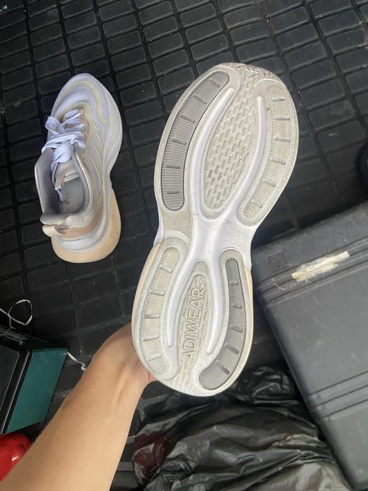 Кроссовки adidas