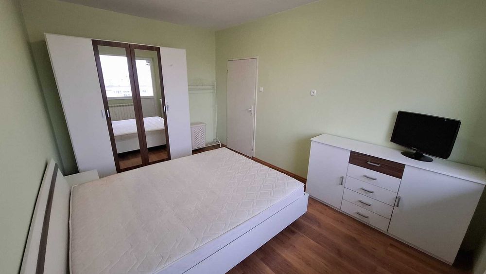 Дава се под наем Тристаен апартамент в София, Център - 80 кв.м за 650 € - Снимка #3