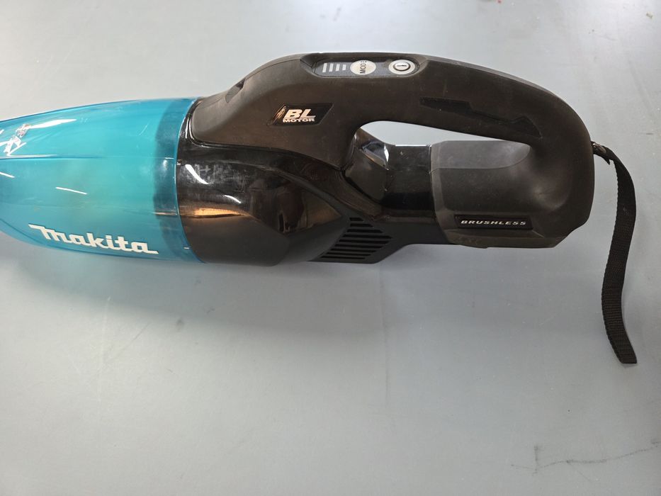 Aspirator makita DCL 284
