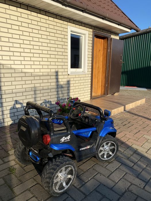 Машинка детская электрическая