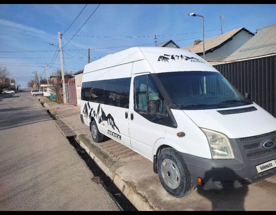 Продам микроавтобус Форд Транзит 2010