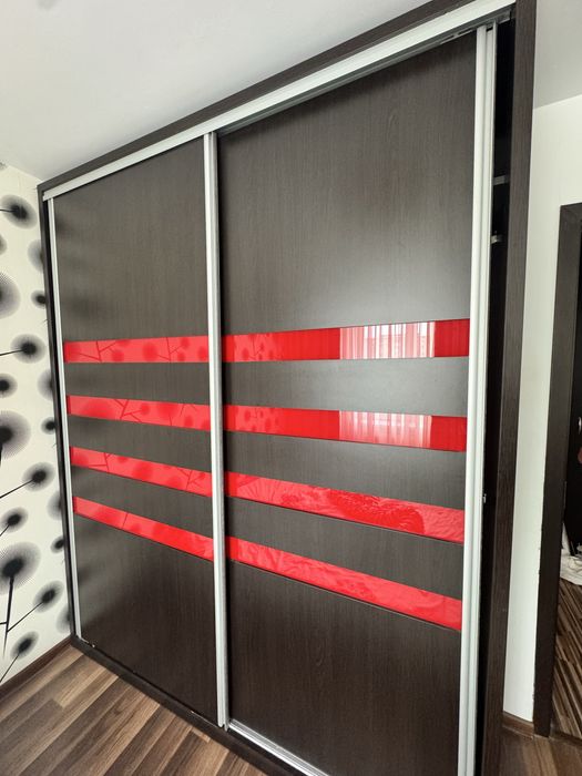 Oferta!Dulap   incapator  si solid +comoda  spatioasa