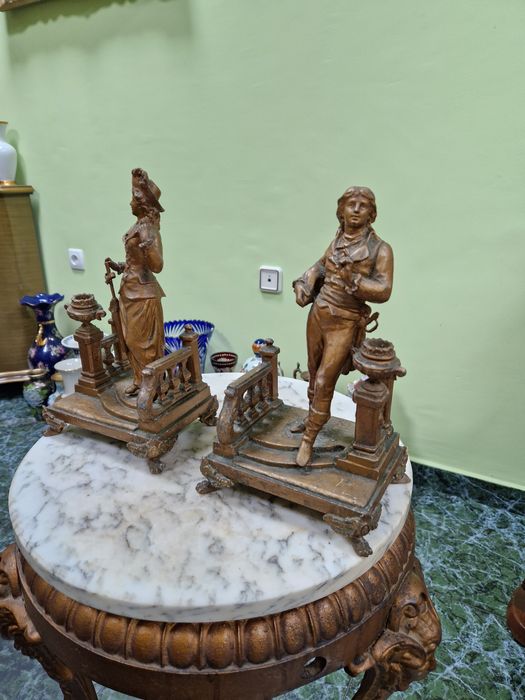 Чифт стари прекрасни антикварни бронзови фигури статуетки