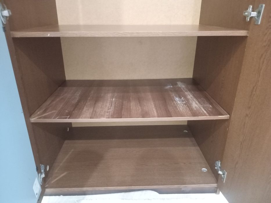 Шкаф/Шифонер сатылады.