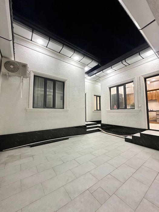 Sergeli xonabodda 1.7 sotix 5 xona uchaska sotiladi