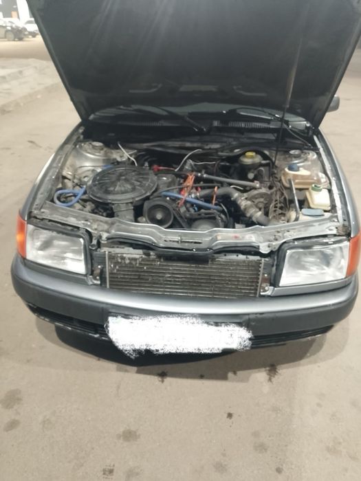 Продам Ауди 100  газ бензин