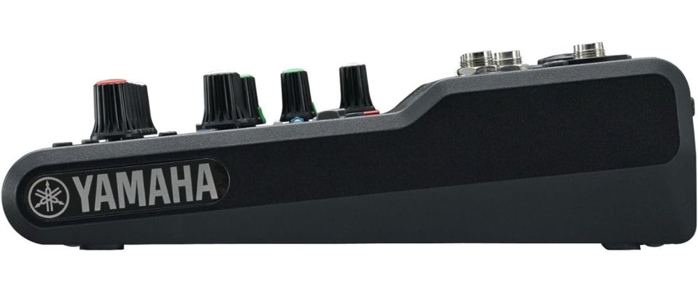 YAMAHA MG06X 6-выходной компактный стерео микшер с эффектами.