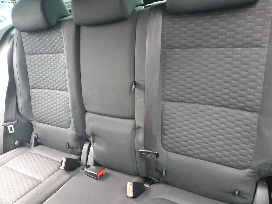Bancheta Spate Sezut cu Spatar Textil Pasageri Volkswagen Tiguan 2007 - 2015 [K1015]