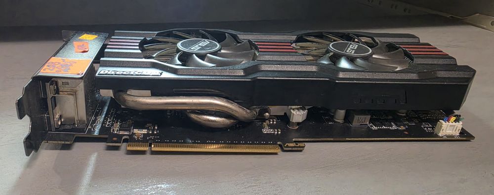 Видеокарта Asus GTX 660 2 GB