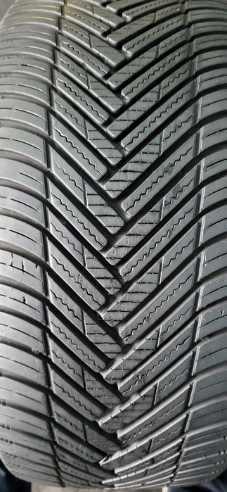 2 anvelope 235 35 19 hankook all season 2021 6,7mm