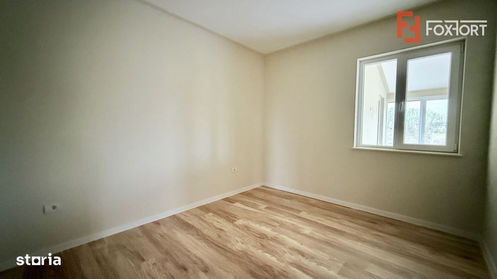 Duplex pe parter 4 camere Ghiroda