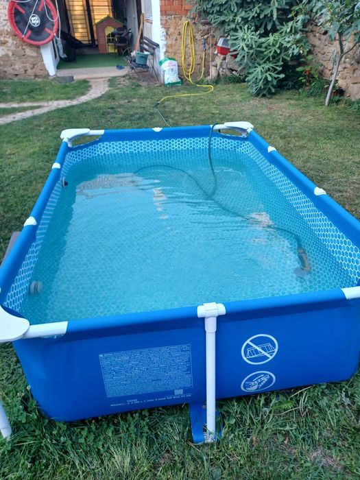 Piscina copii in stare foarte buna