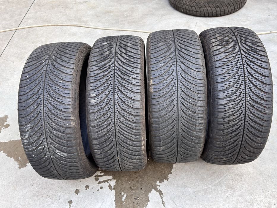 215/50/R17 Goodiyear Vector 4бр всесезони dot0623