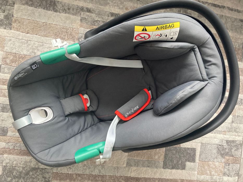 Стол за кола Cybex Aton B2 i-Size + адаптери за Balios S