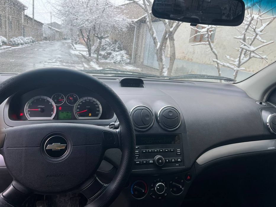 Nexia 3 mexanika sotiladi. Srochna!!!