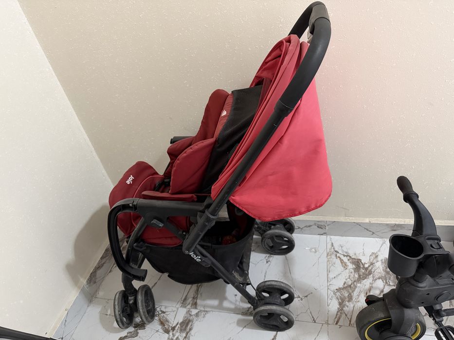 Продам коляску joie