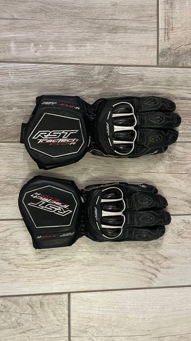 Мото екип кожен две части RST, кожено мото яке, мото ръкавици, ботуши
