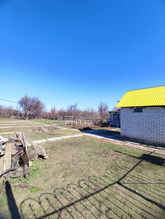 Продам уч. с домом п.Жайык