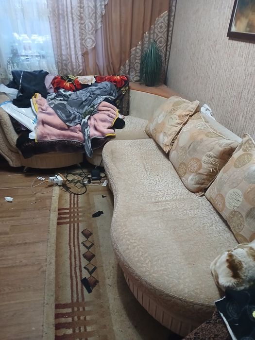 Отдам диван. Самовывоз