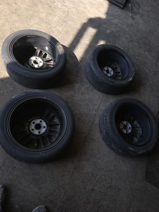 Колесо 235/45/18