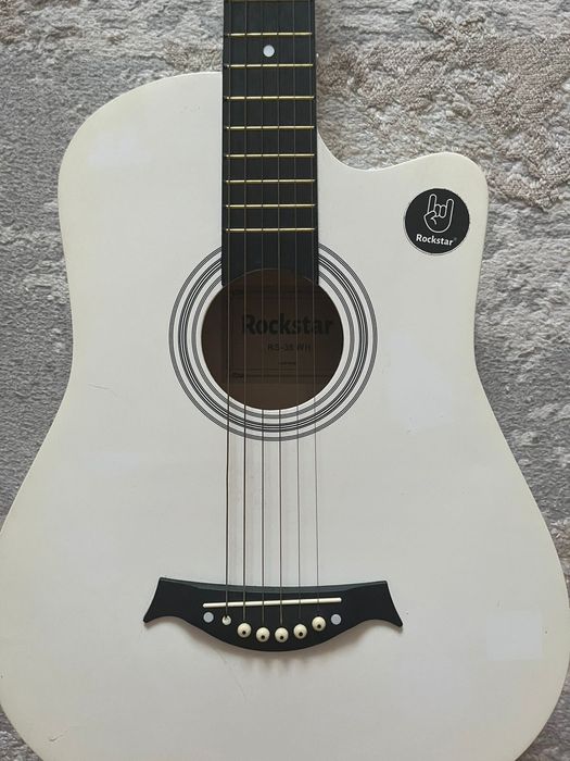 Продаётся гитара