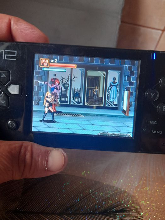 Vând consola multimedia Conny