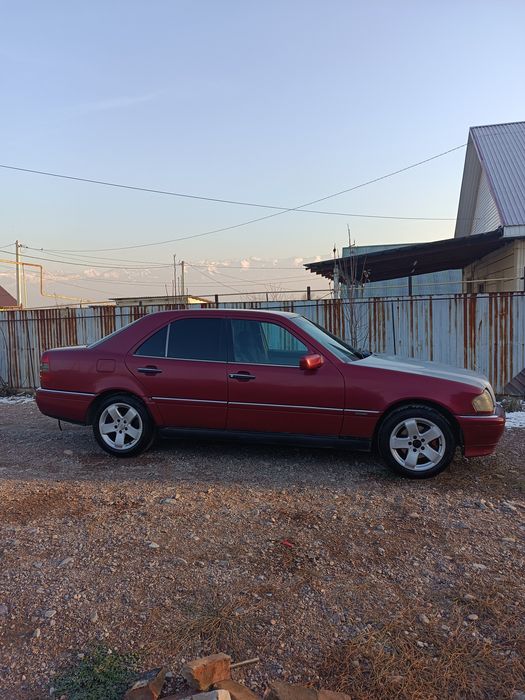 Мерседес бенз  с202