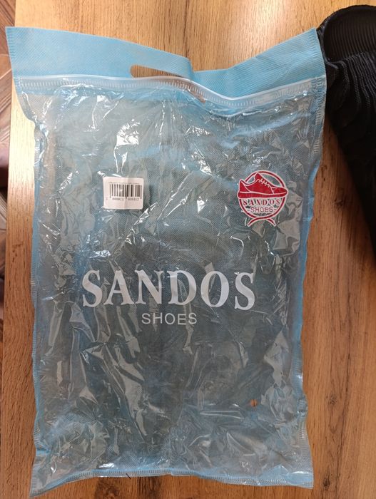 Продам тапочки Эва,новые размер 44,очень удобные и лёгкие.