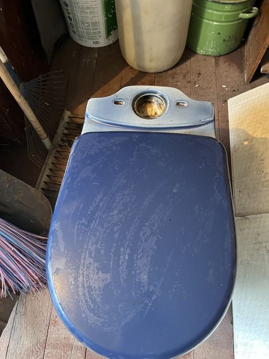 Продам унитаз Б/У