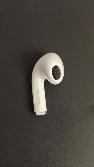 AirPods 3 (сторона R)
