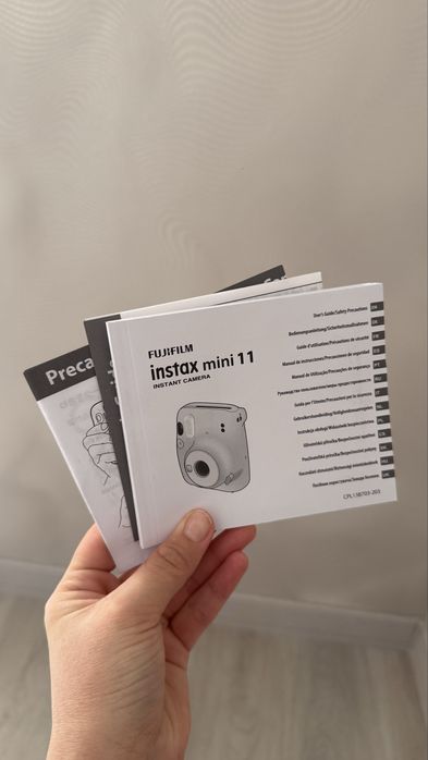 камера Instax mini 11