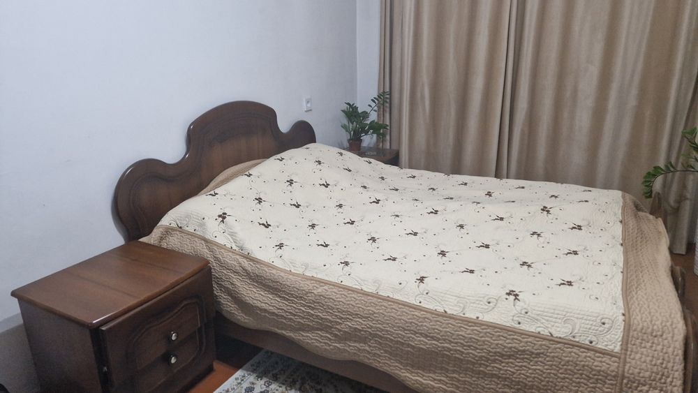 Спальний гарнитур