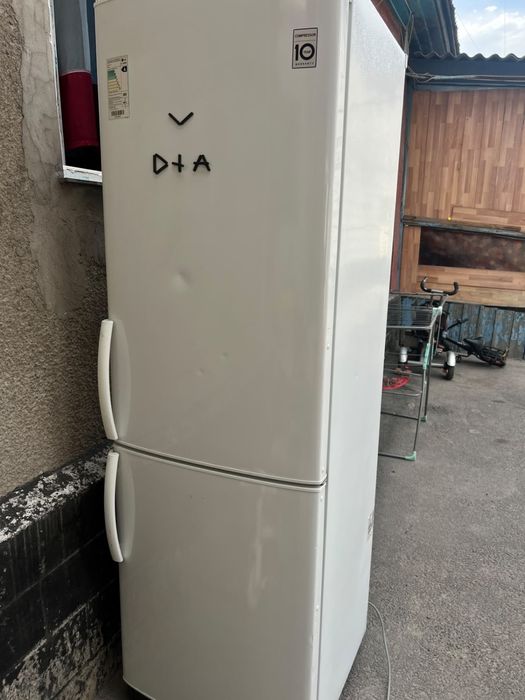 Продам холодильник срочно