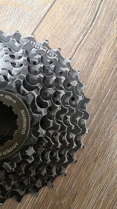 Vand caseta pinioane Shimano Altus CS-HG31-8