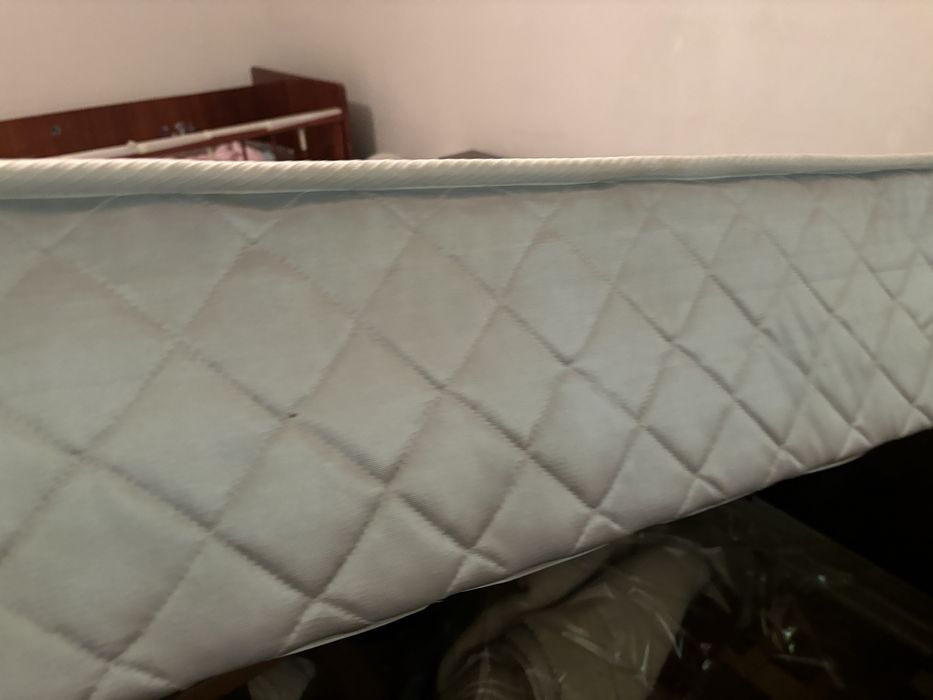 Матрак 145/190 като нов!