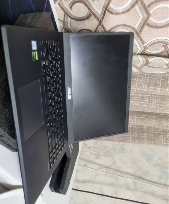 Ноутбук на запчасти