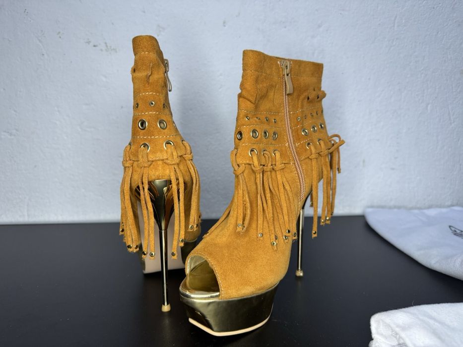 Летни боти с висок ток