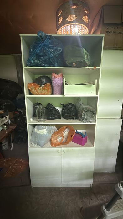 Продам один шкаф