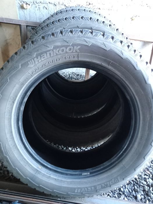Продам шины 225/60 R17