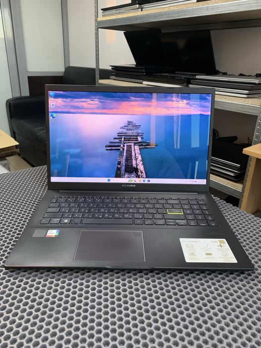 Ультрабук Asus Vivobook Oled экран.